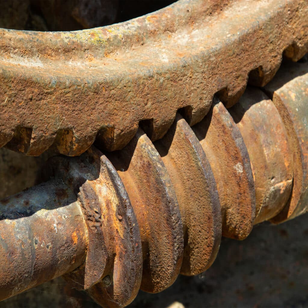 corrosive wear of metal gear