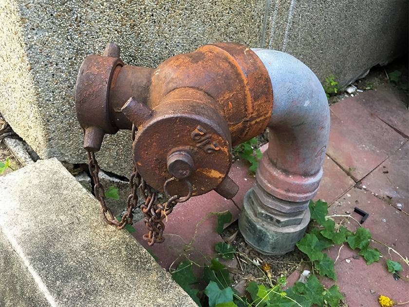 uniform corrosion on double clapper two way inlet