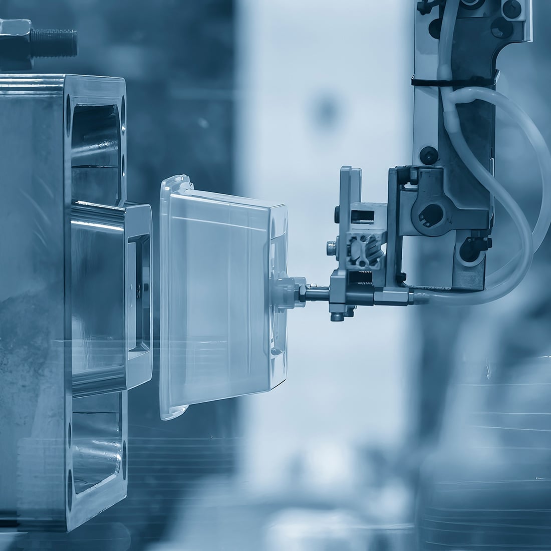 injection mold machine pressing plastic buckets